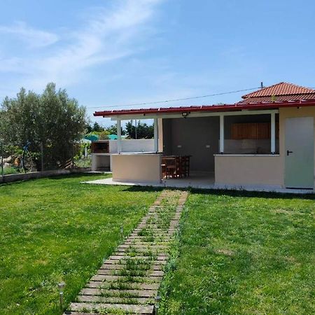 Apartamento Γιώργος Και Εύα Karianí Exterior foto