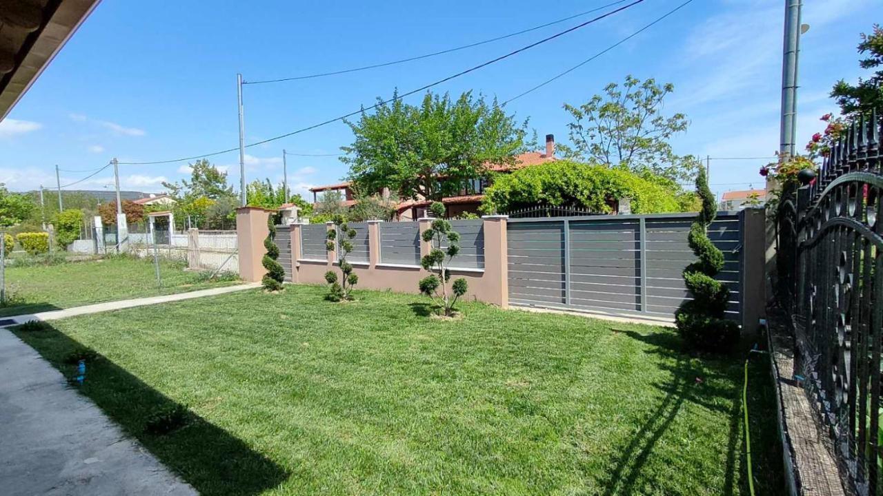 Apartamento Γιώργος Και Εύα Karianí Exterior foto