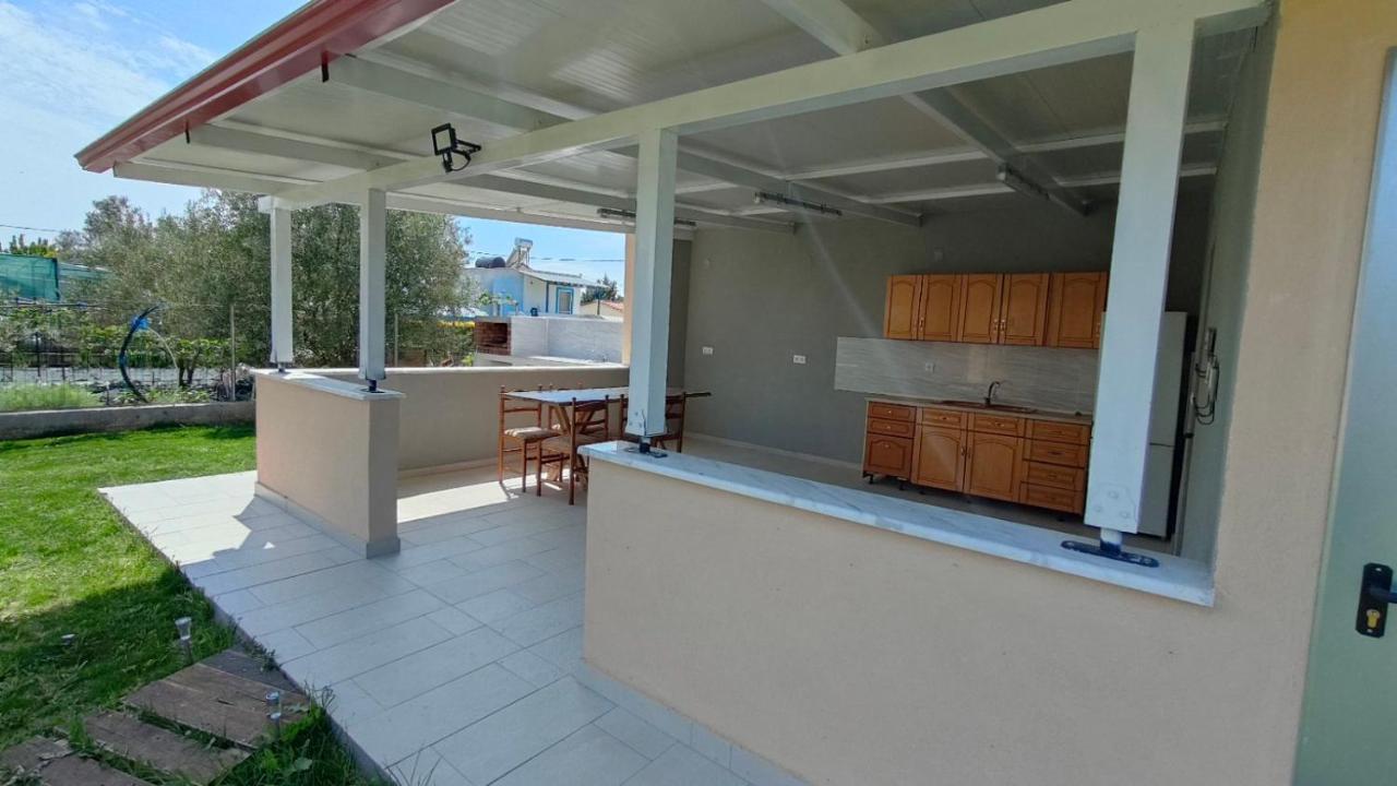 Apartamento Γιώργος Και Εύα Karianí Exterior foto